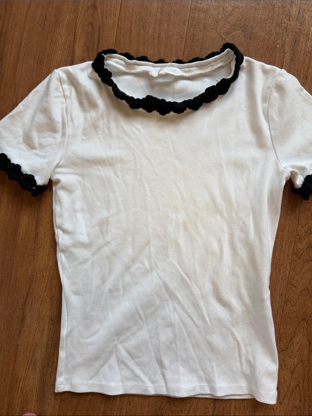 Zara White Short Sleeve Tee with Black Trim